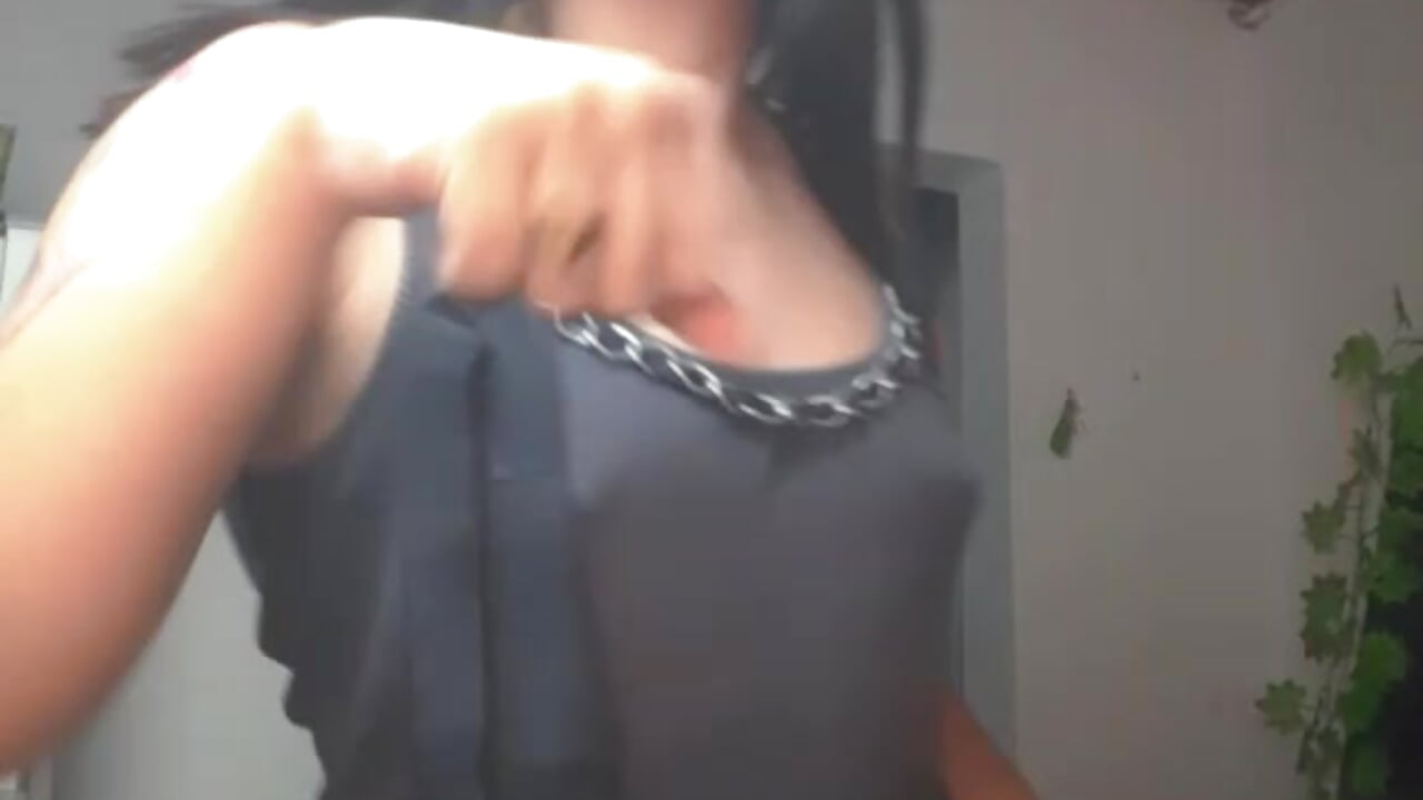 2025-08-05-143717324 - βίντεο μοντέλου Yuli-27