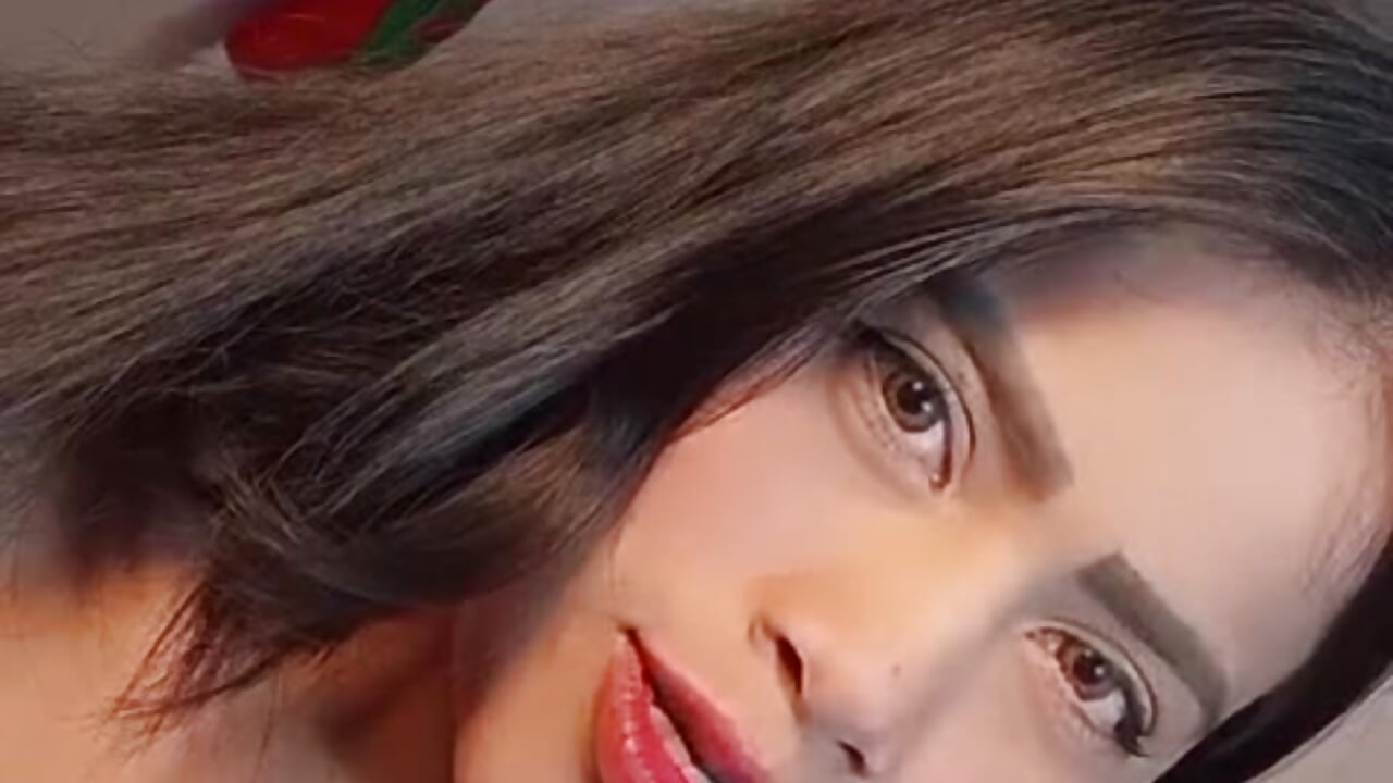 WhatsApp Video 2026-01-17 at 9,27,28 PM - video av Victoria_b_ cam-modell