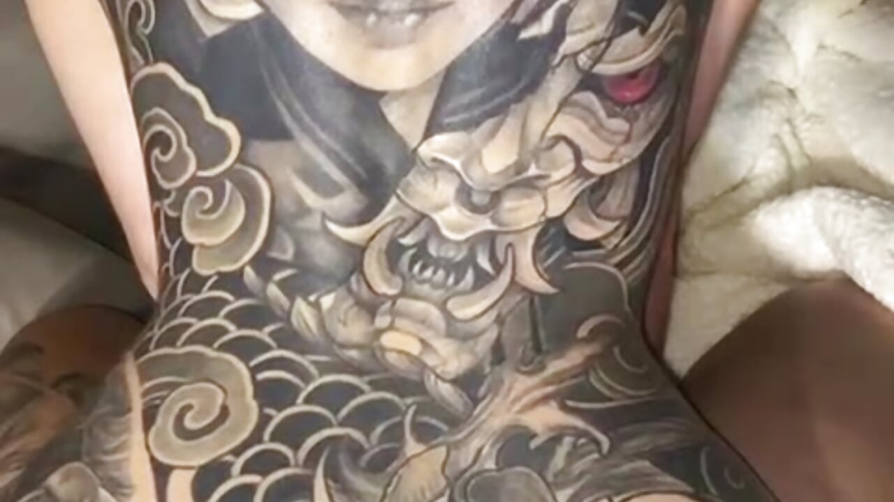 tatto - 視頻由 freyja_rouse 主播提供