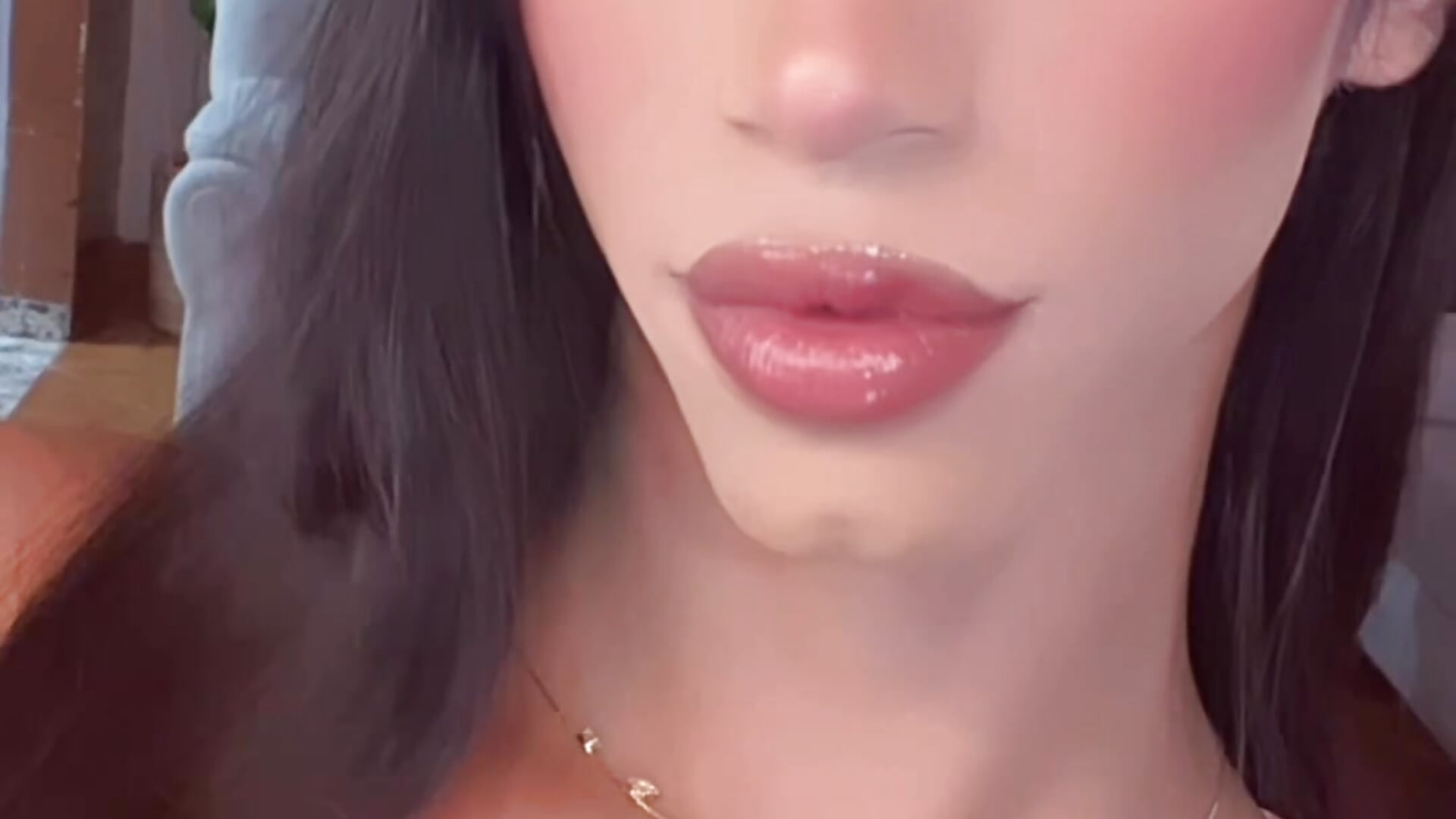 Kisss - vídeo de la modelo de cam REINA_ADAHARA