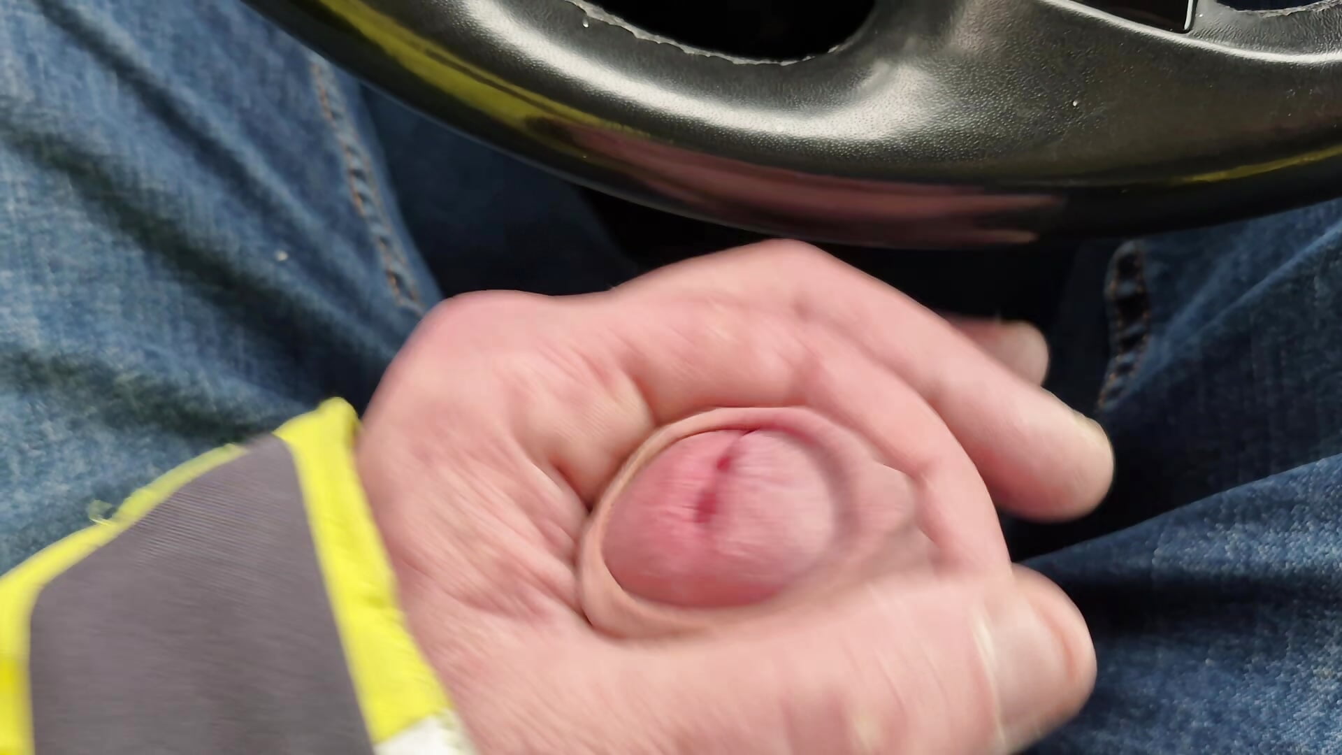 Wixxen im Auto und am Waldrand abspritzen - video by endlessCum2 cam model