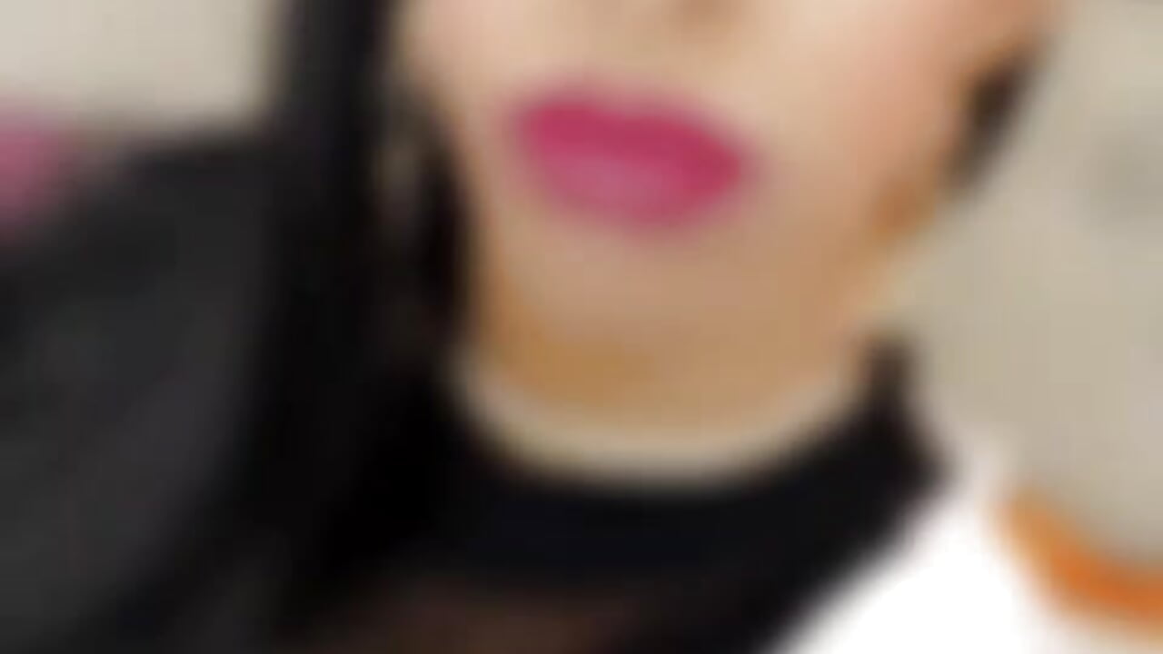 profile-intro-video-1762411433 - video by Starhott_ cam model