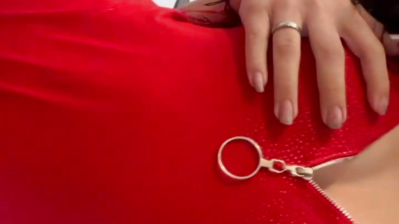 TEASING YOU WITH MY BODY🚨 - video oleh model kamera Julieth_brown_