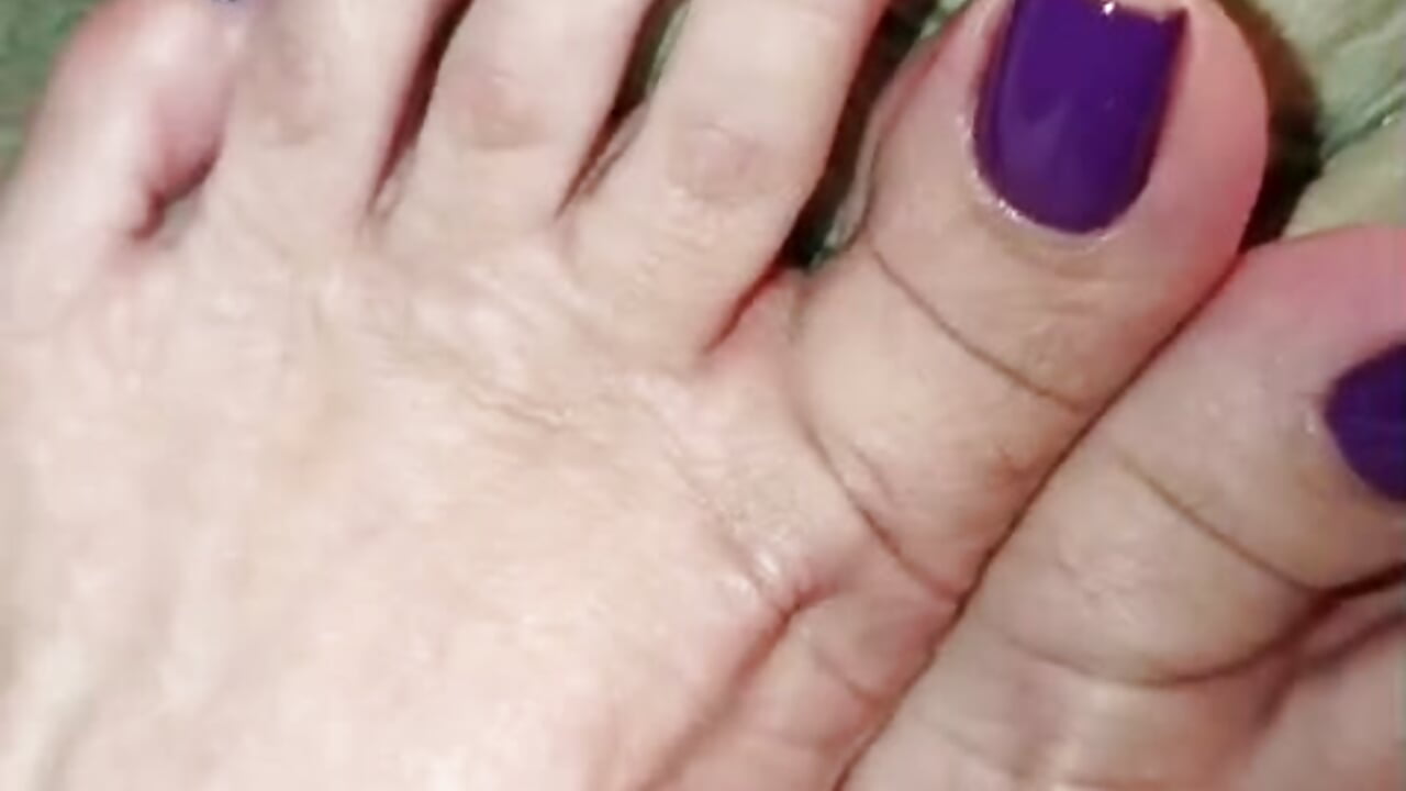 for foot lovers 🔥 - video by ScarleetJonson cam model