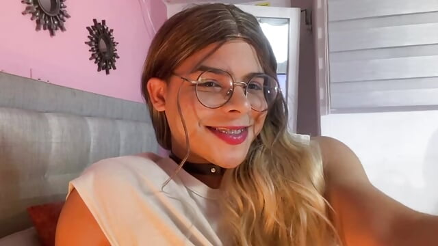 profile-intro-video-1766908934 - video by natasha_lima01 cam model