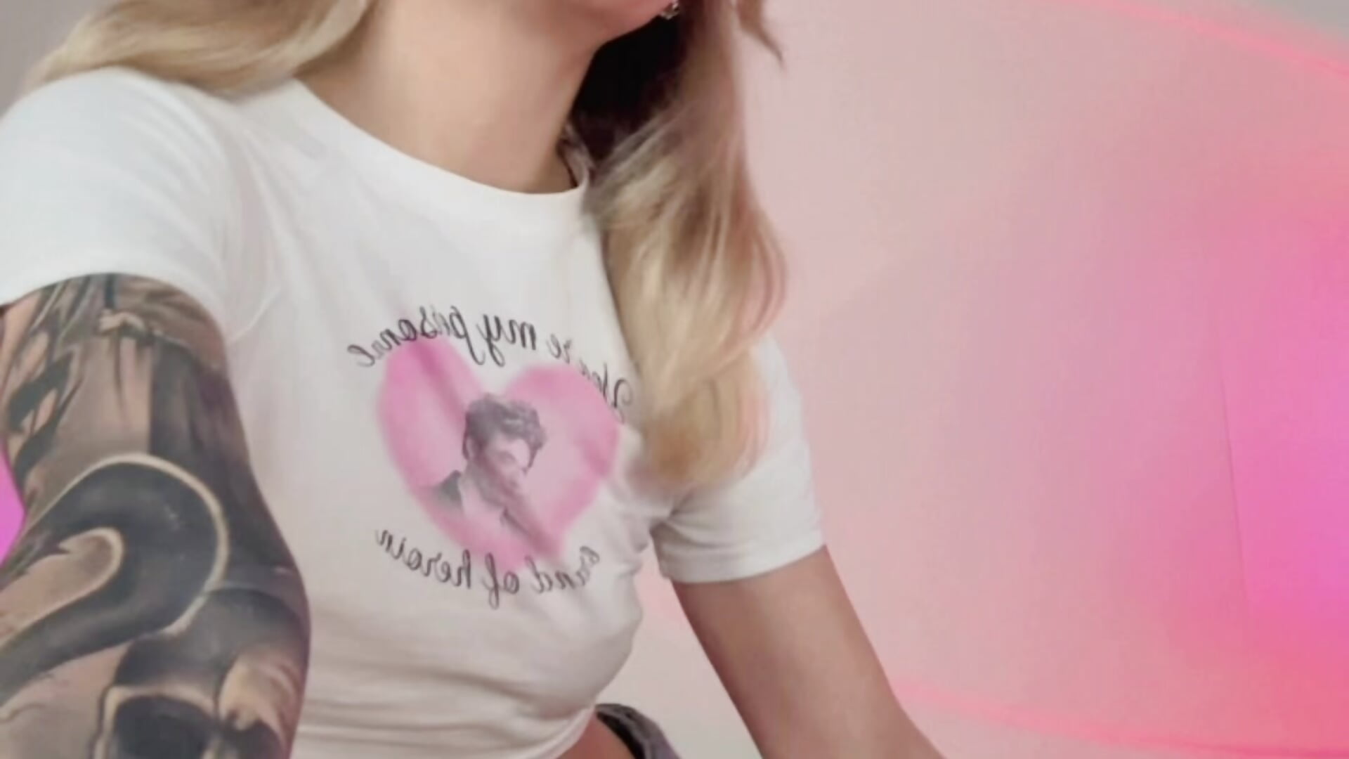 kiss kiss - video by baobei03 cam model