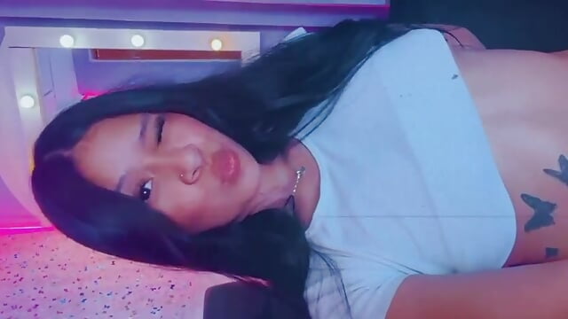 Brenda Kiss - video by BrendaRojas_ cam model