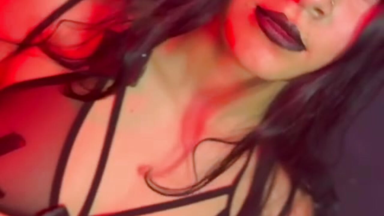 happy halowen - video by BrendaRojas_ cam model