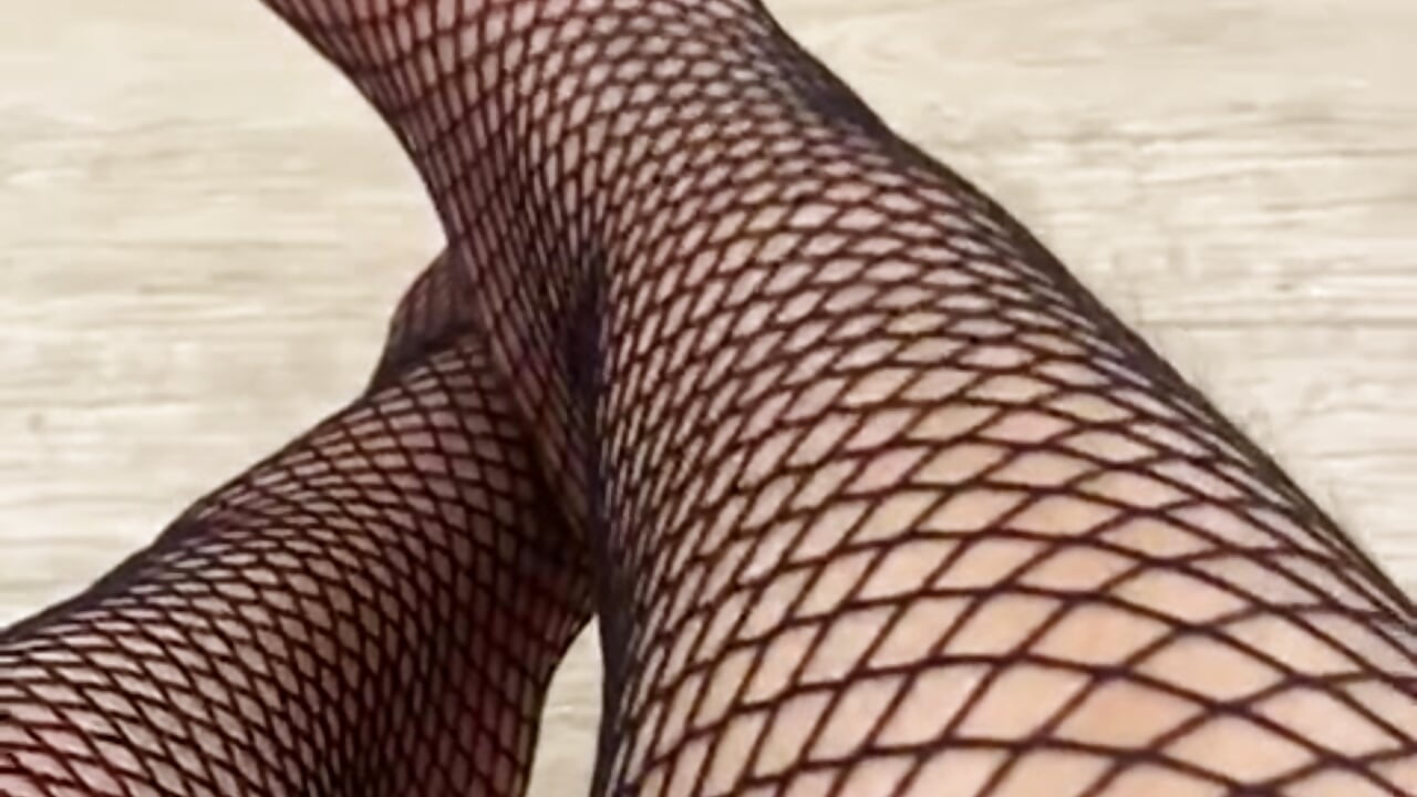 u want my feets 😈 - vídeo de la modelo de cam sweetabbey