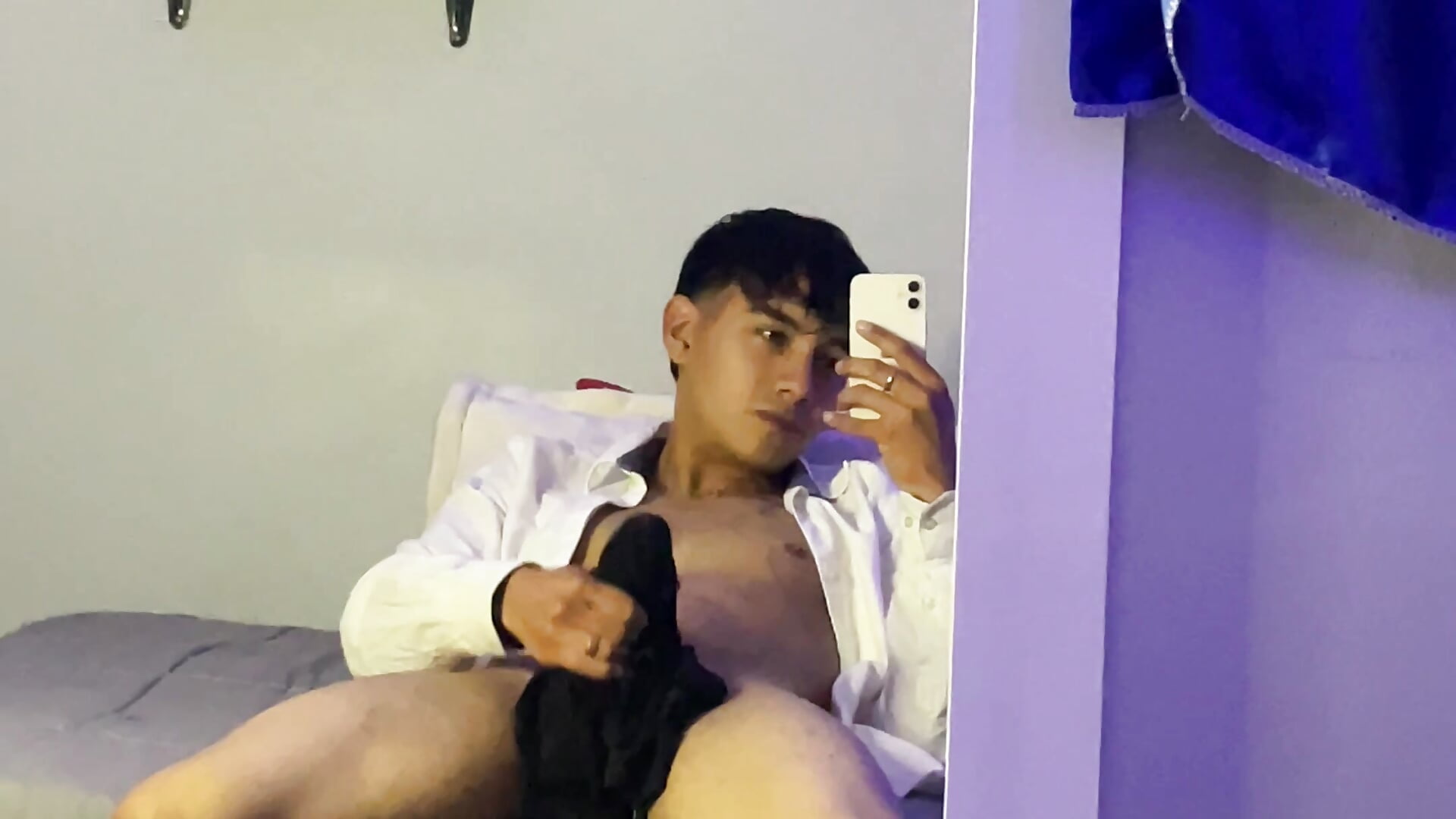 . - video by Noah_Blaze cam model