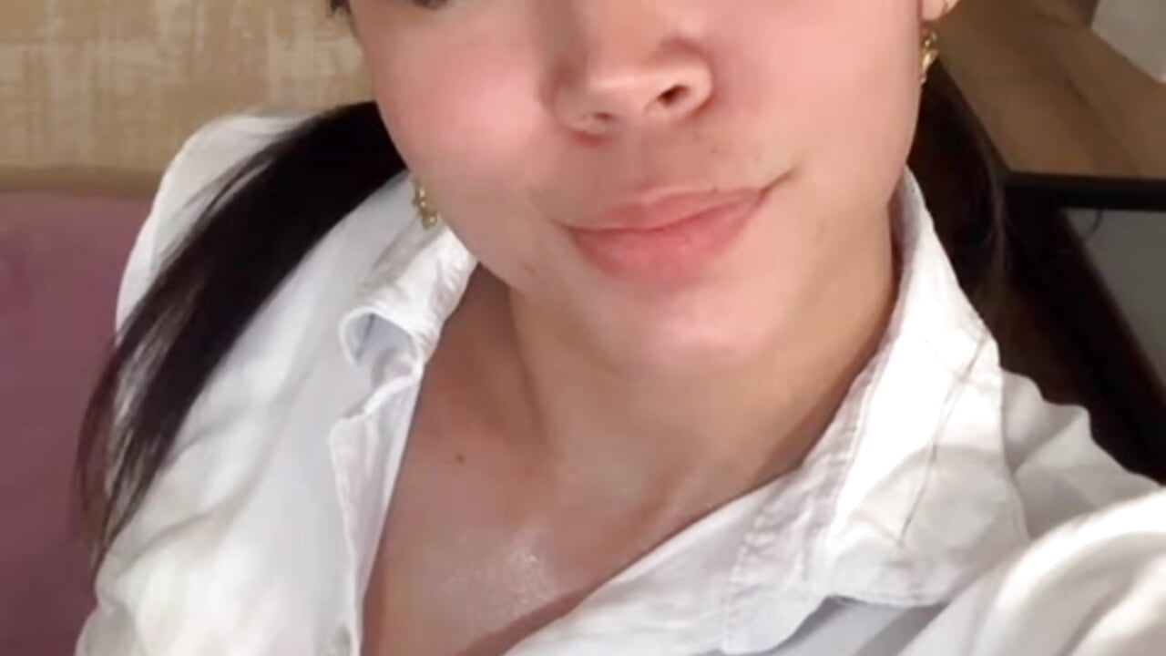 🤪🖤 - video by hillary_chen cam model