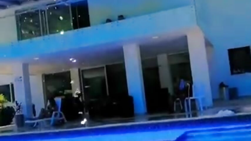 ☀️⛱️ - video by hillary_chen cam model