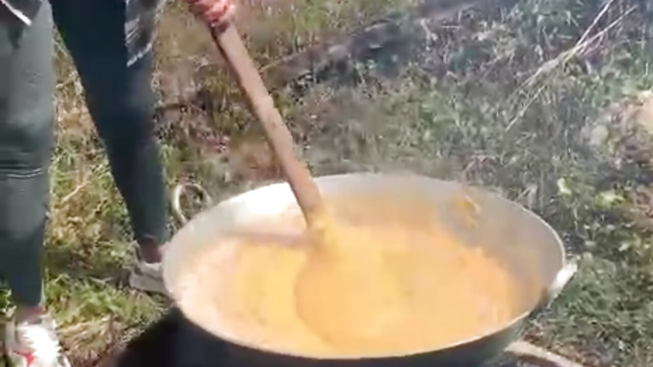 A very Colombian meal - video by hillary_chen cam model