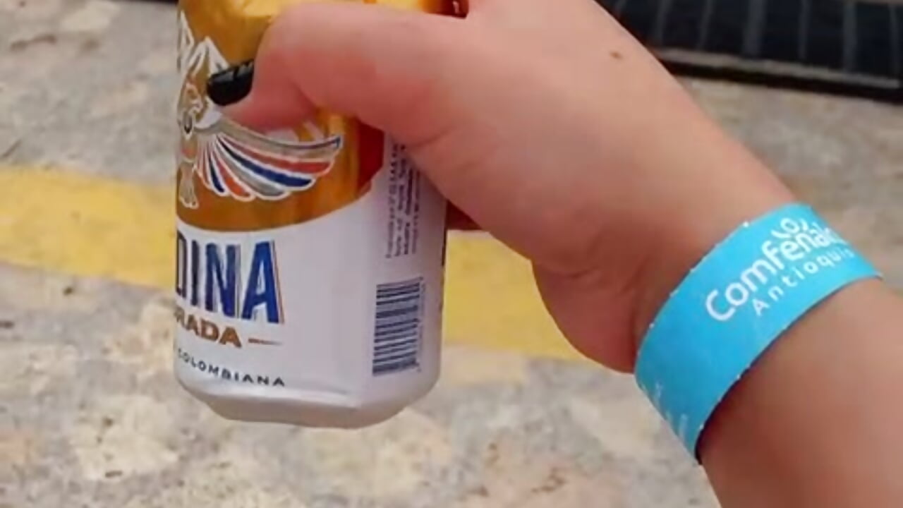 🍾🍾 - video by hillary_chen cam model