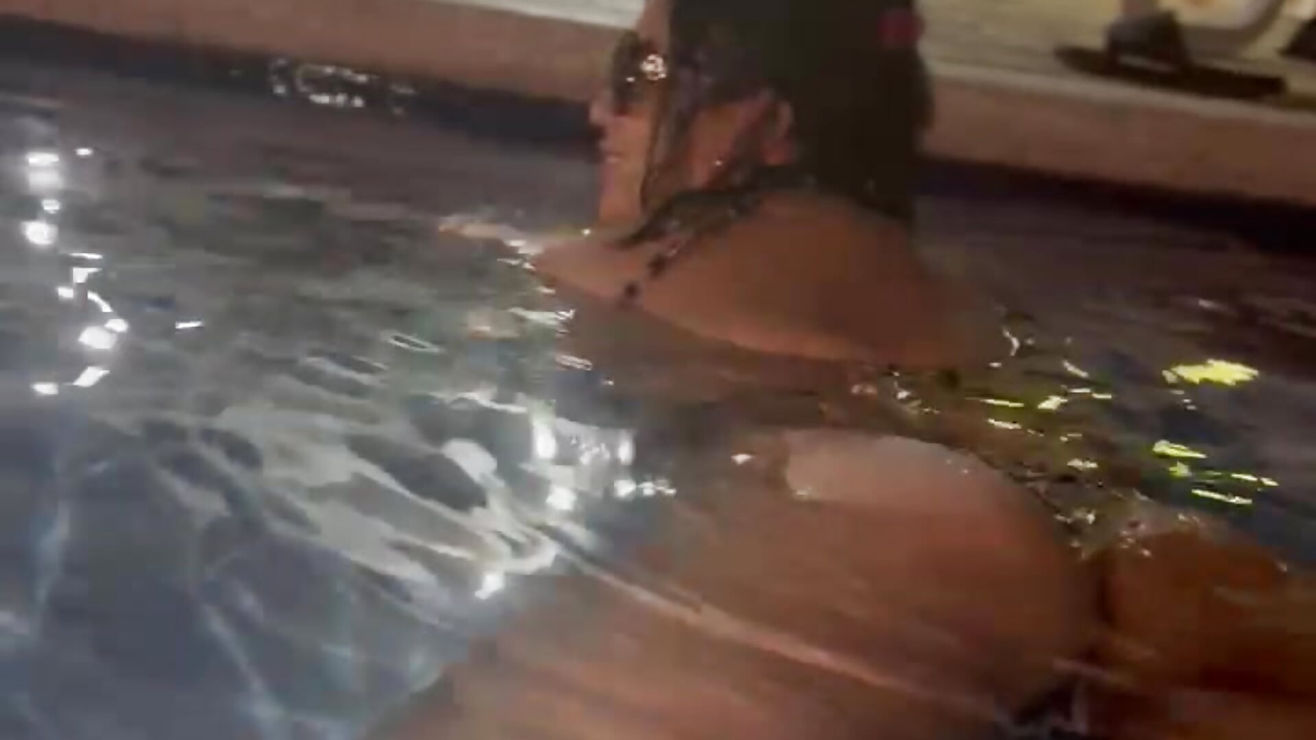 Swim With me - video by VickyRuiz_ cam model