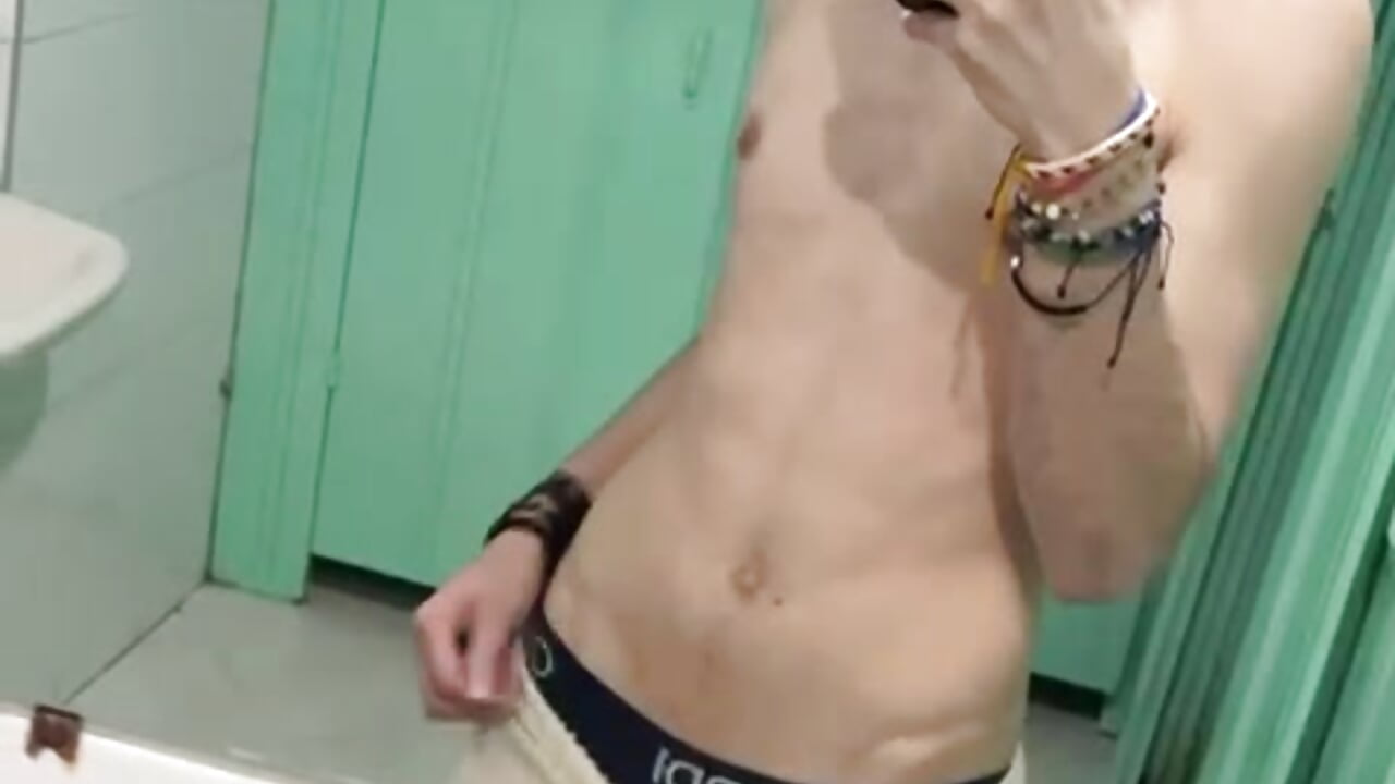 WhatsApp Video 2026-01-11 at 11,19,40 AM - video by rzatd712 cam model