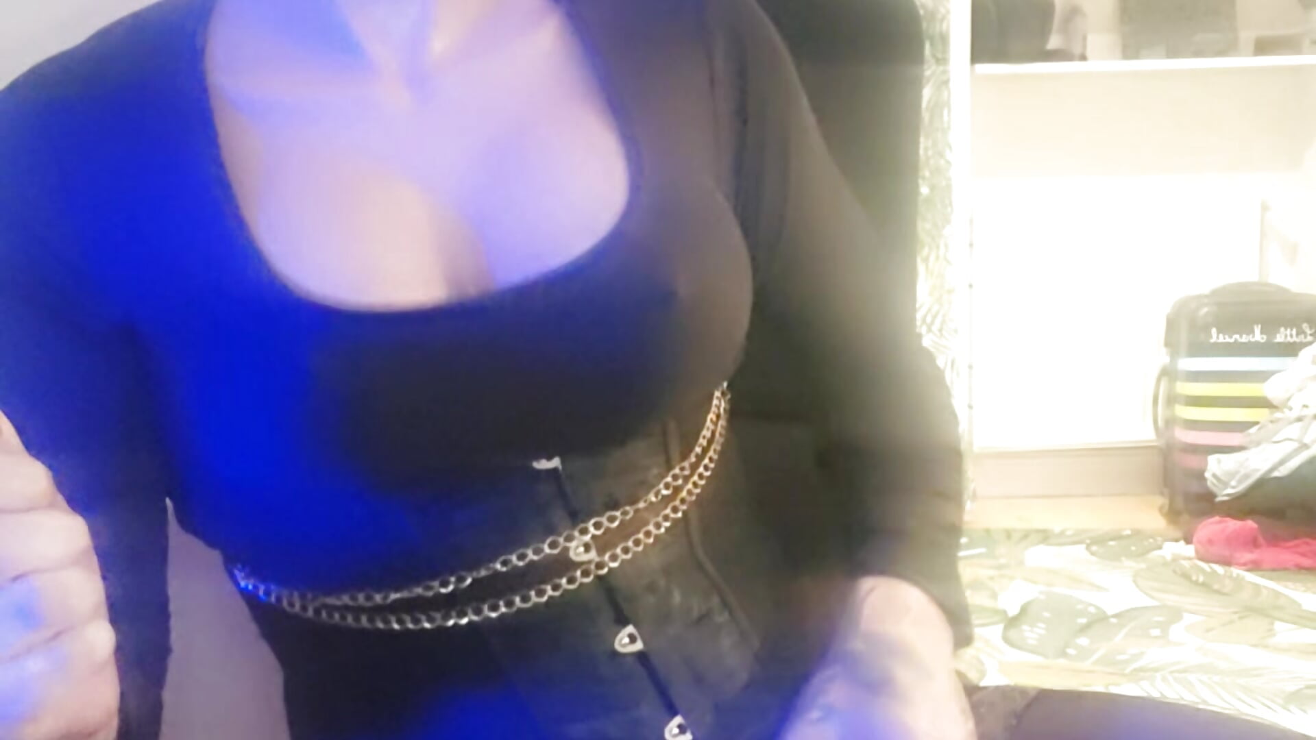 1000059254 - video by Morgane818181 cam model