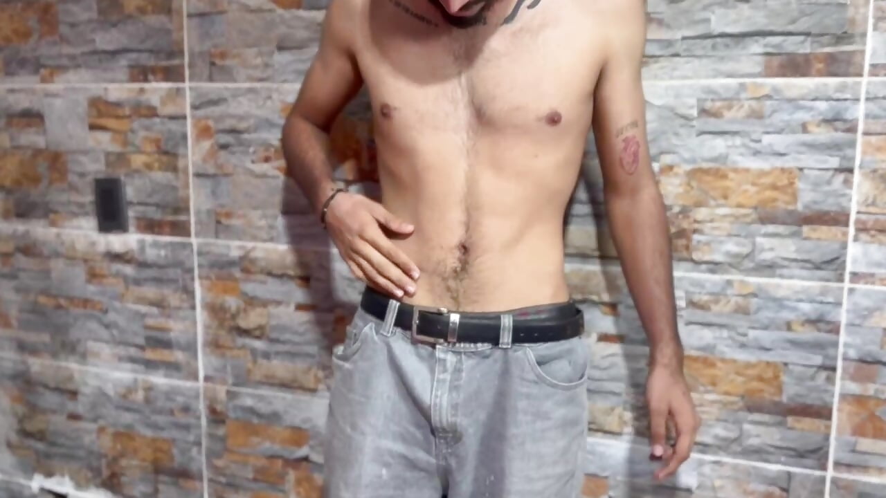 hot - video by rolo_martinez cam model