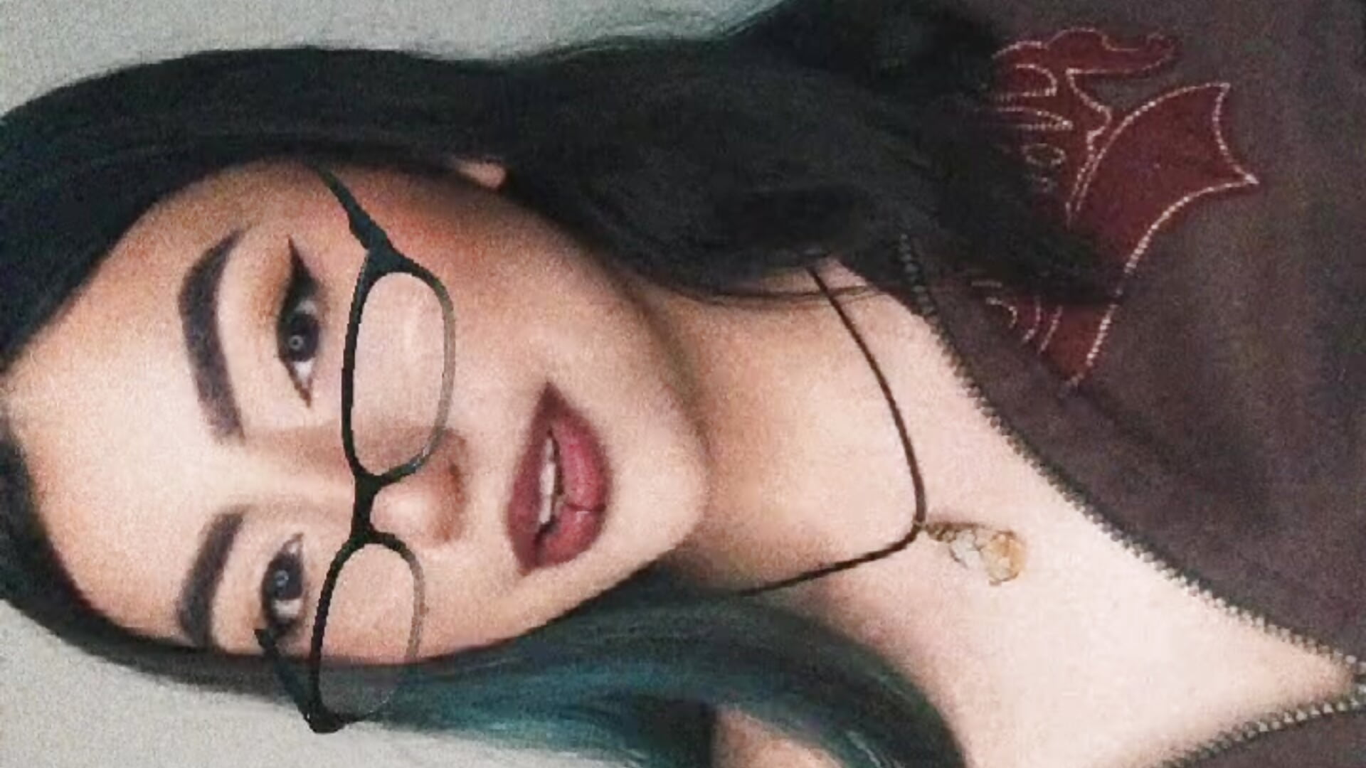 ⭐ - video by sammy_bunny1 cam model