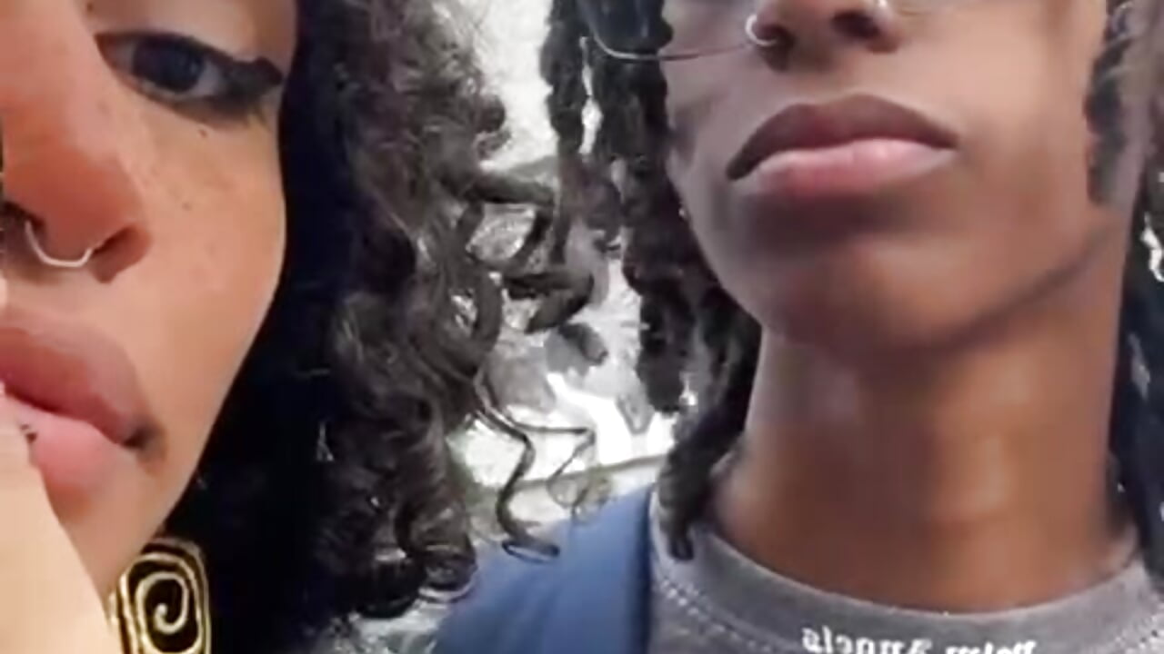 Cute girls - video by lynx_sun cam model