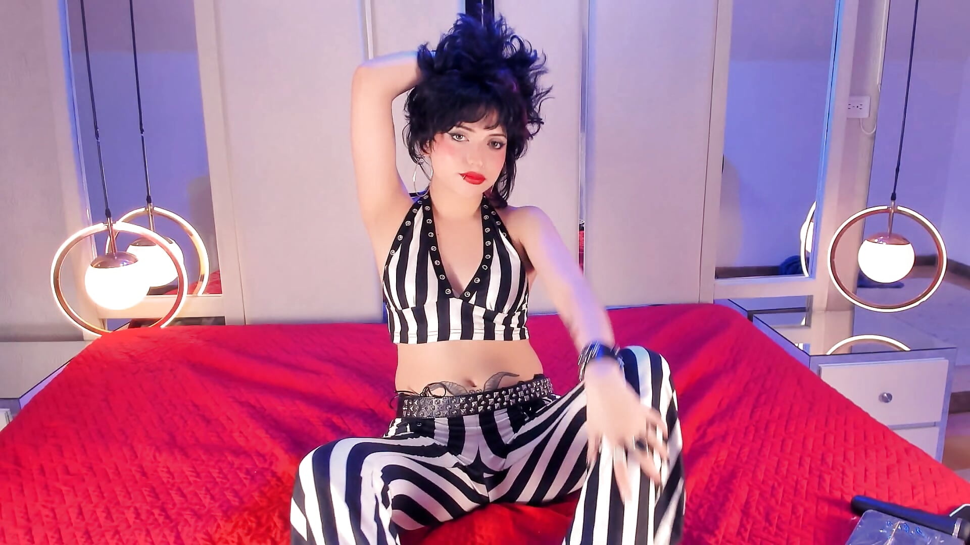 You dare to enjoy my exciting show and wet your rich cock with my delicious jets 🥵💦 - video by JeanJackson01 cam model