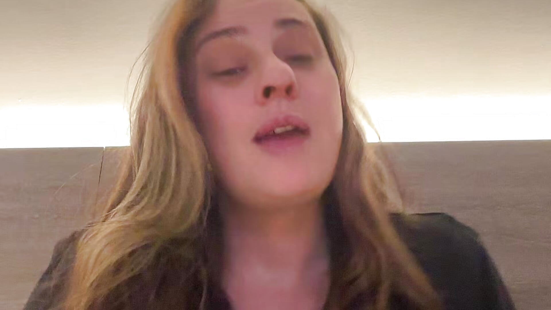 Lip Sync Moment - video by HouseofNythera cam model