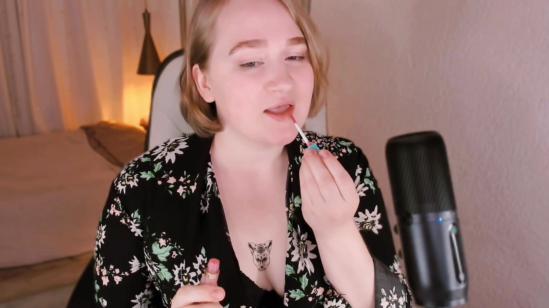 ASMR fetish - video by Kitty_Rest_ cam model
