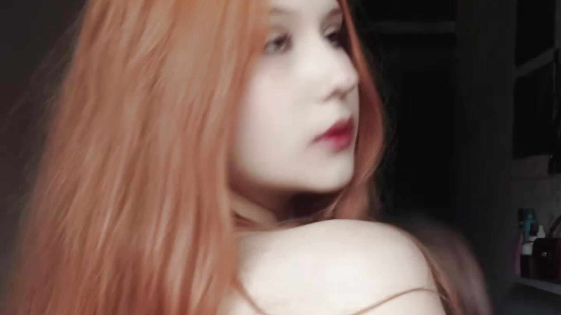 Those flirty moves :3 - video by Becca_Robs cam model