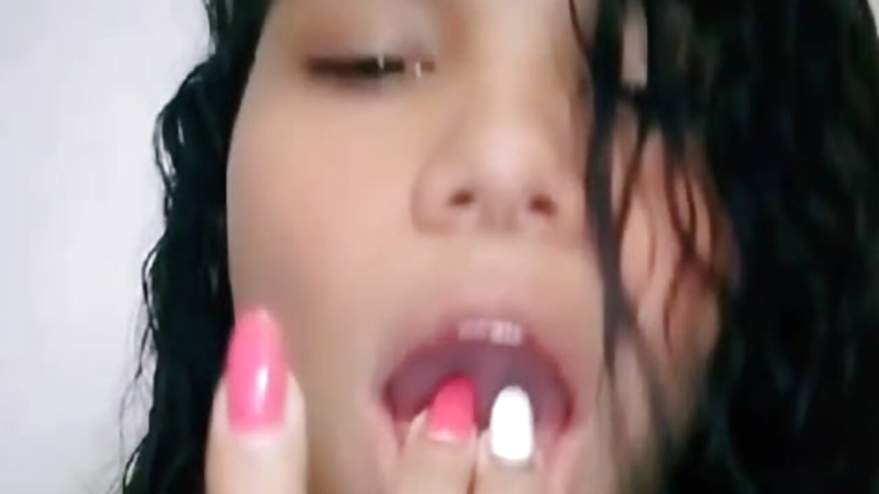 💦😈👅 – video af AngelineJolie cam-model