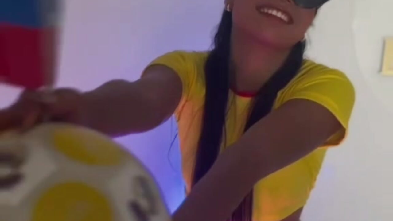 If every goal deserves a celebration... imagine everything I have prepared for you. 😈⚽❤️ - Video von AngelineJolie Cam-Model