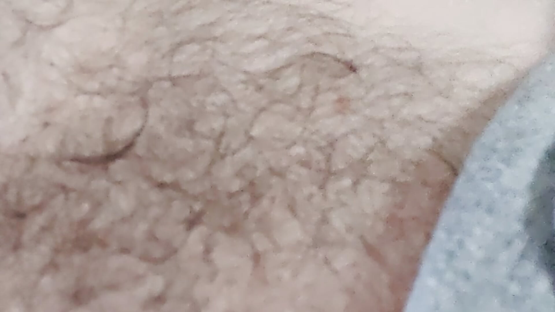 Petite surprise - video by suli42 cam model