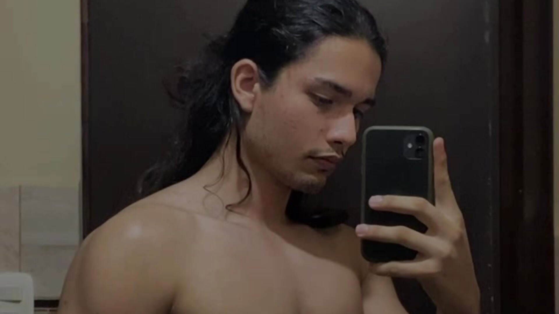 tb long hair - video by Becan119 cam model