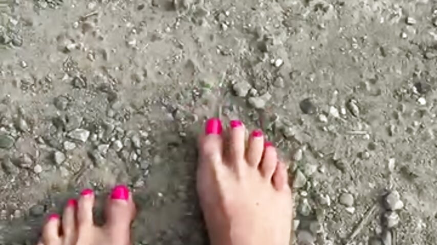 Public Show live! Lick them clean loser 🤑 - Vídeo de ScarletEire, modelo de vídeos