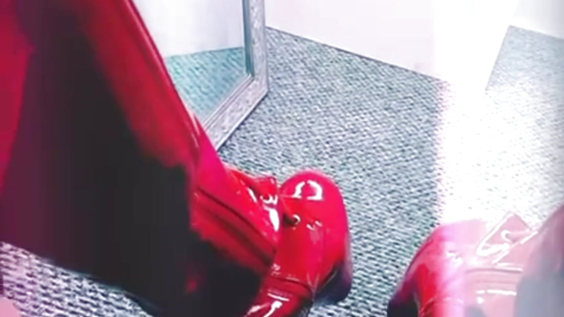 Worship My Hoe Boots 🤶😈 - video by MommyScarletEire cam model