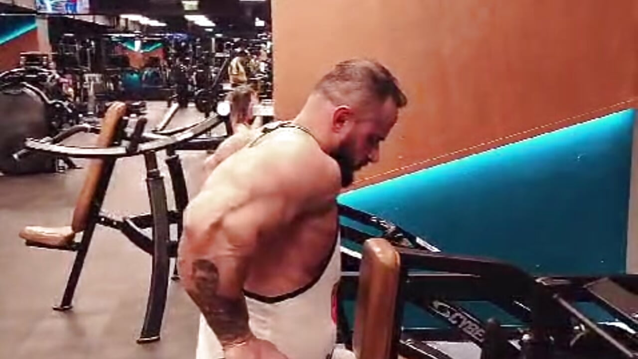 4c81103b-ad2f-4537-9b59-6f8871cd92b1 - video by RickyMiami1 cam model