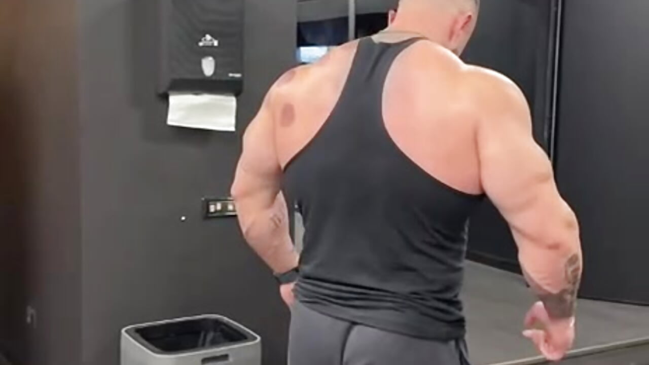 Gym - video by RickyMiami1 cam model