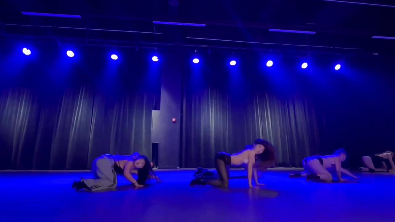 舞蹈秀3 - video by PLAY_HOUSE cam model