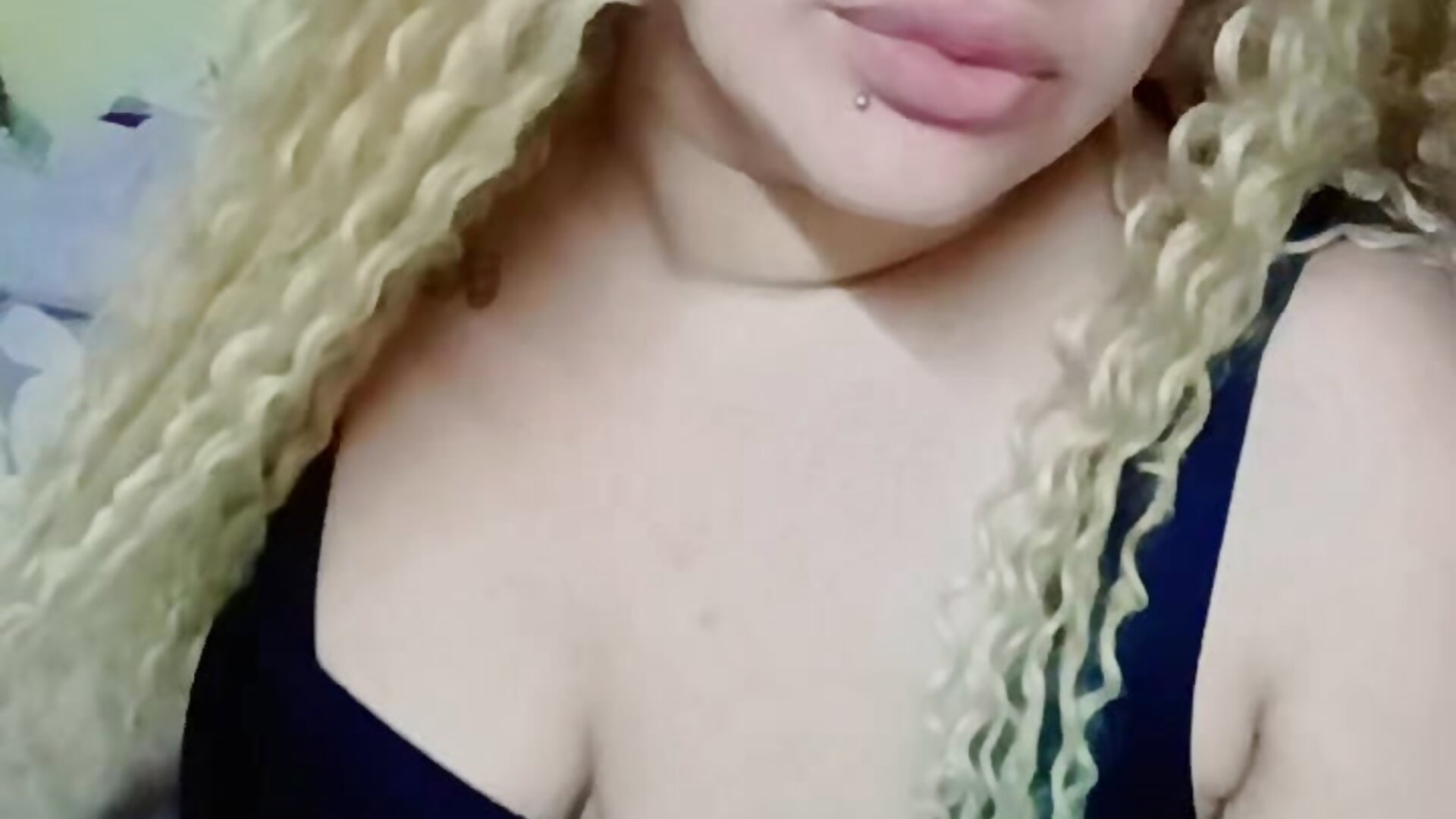 La cubana - video di LaSofi-y-Elnegro modella di cam