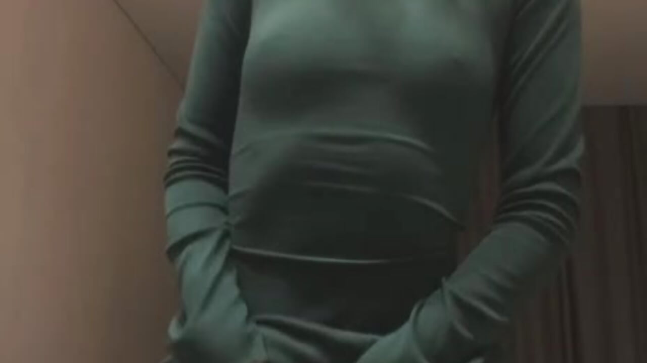 Let me tease you - video by SaraHearts cam model