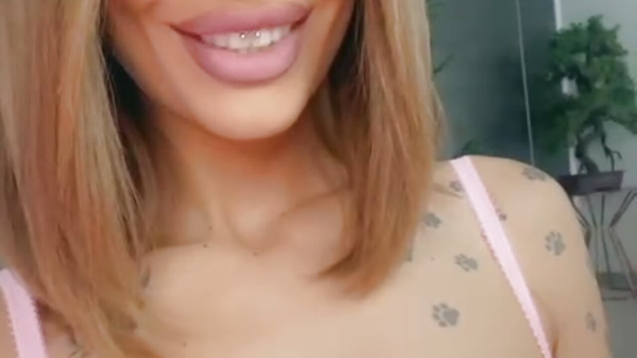 Happy Me <3 - video by JessicaSky_ cam model