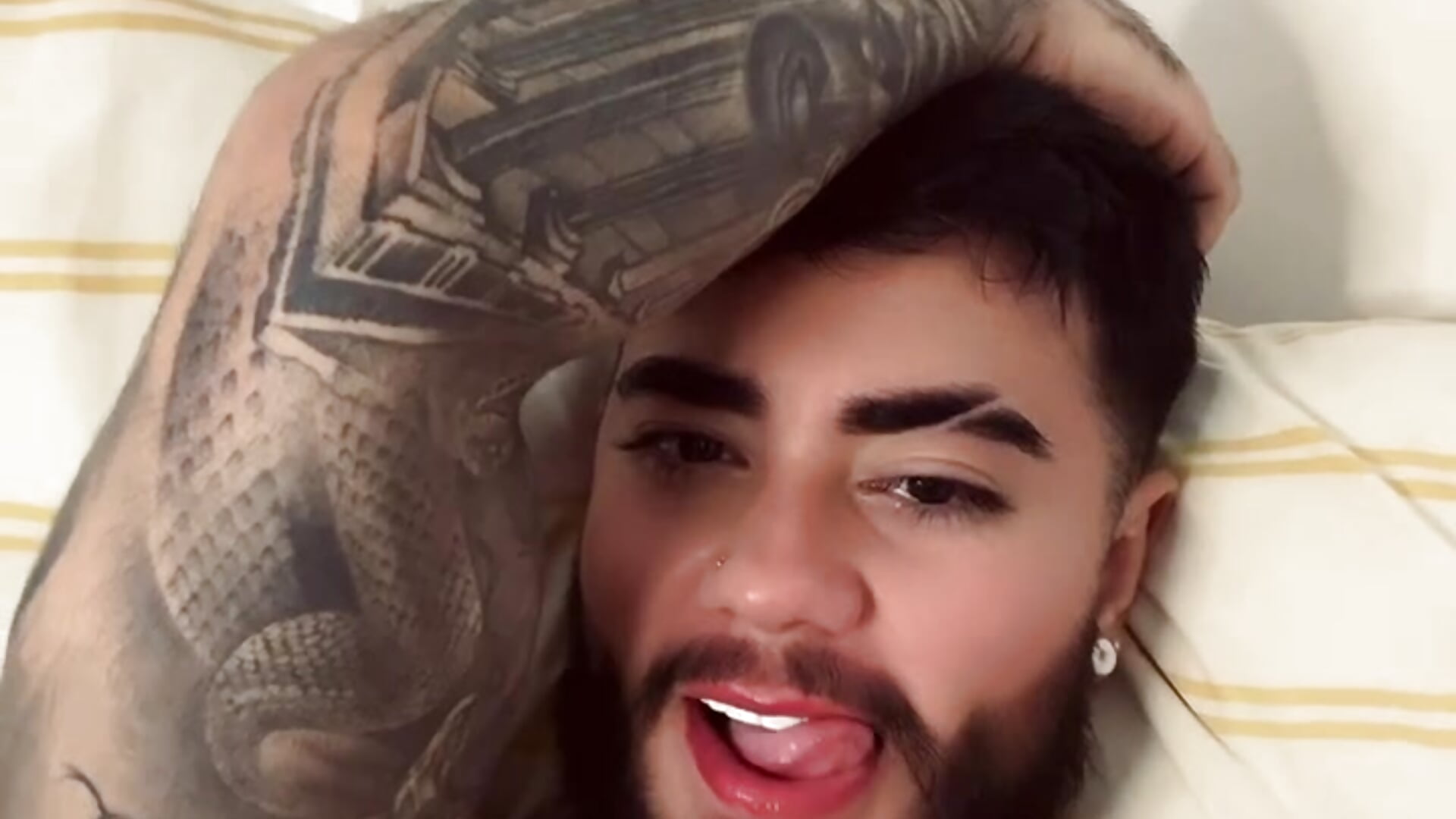 tatto - video by tommyblessd1 cam model