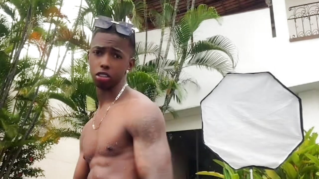 Come for me to the water baby - video by maicoljorda cam model