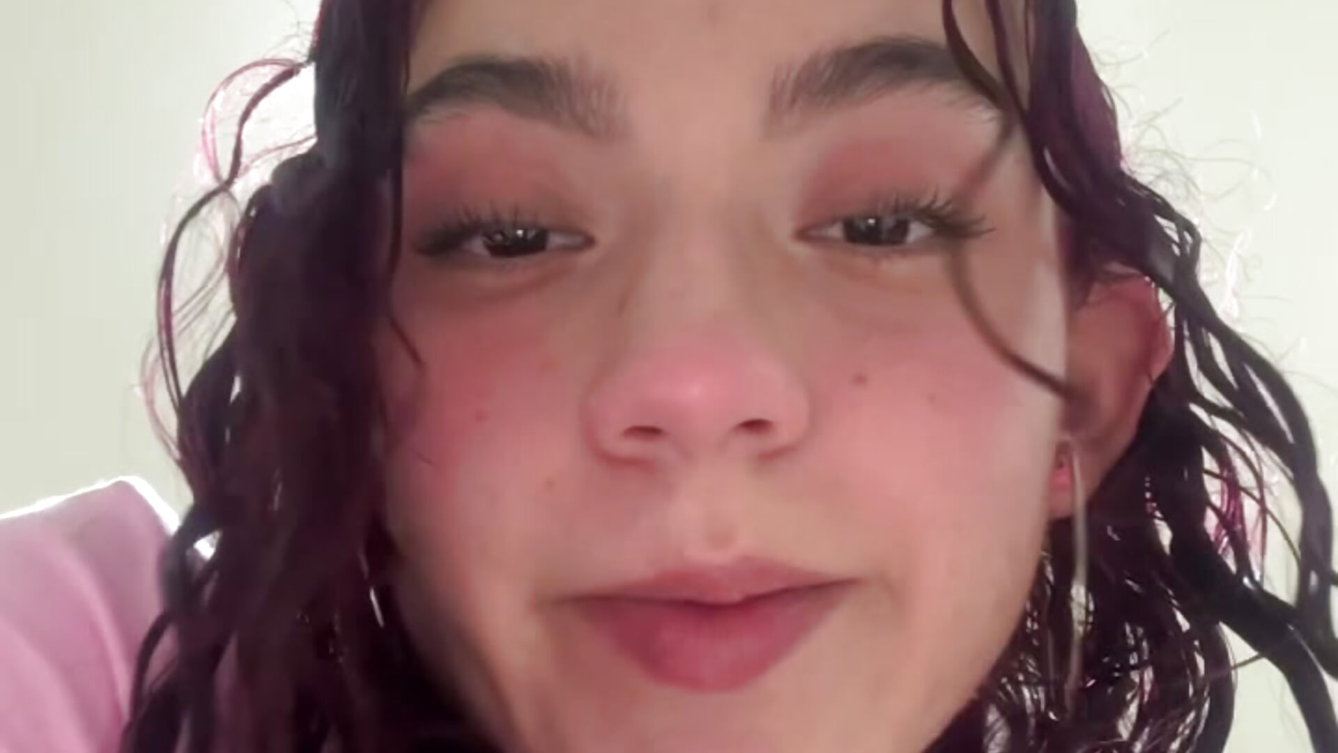 gusnai pipol, see u in a while <3 - video by Red_kytty6 cam model