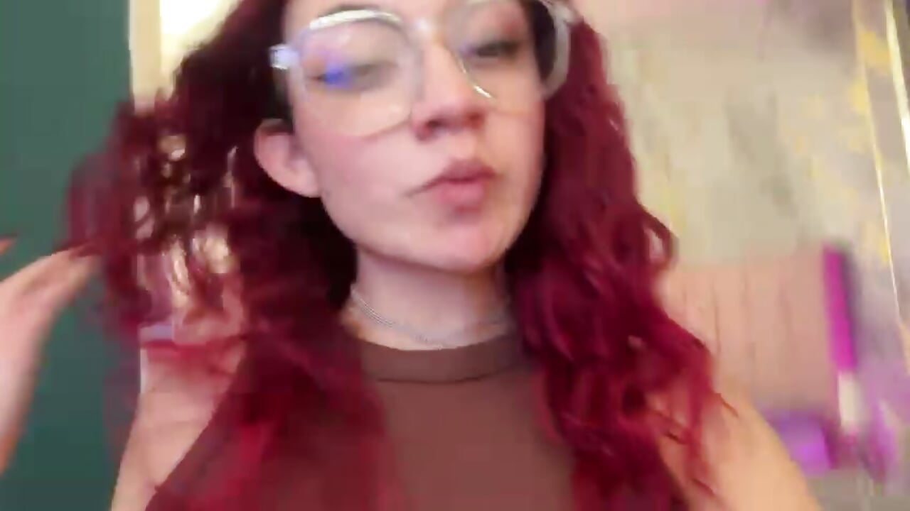 jsjsjs - فيديو من Red_kytty6 موديل الكام