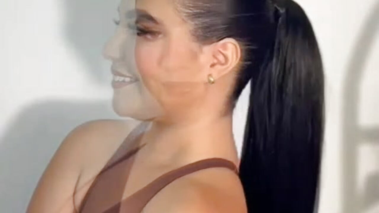 Ready for my photoshoot… feeling irresistible and looking even better 💋✨🔥 - video của người mẫu cam MiaaFarrel