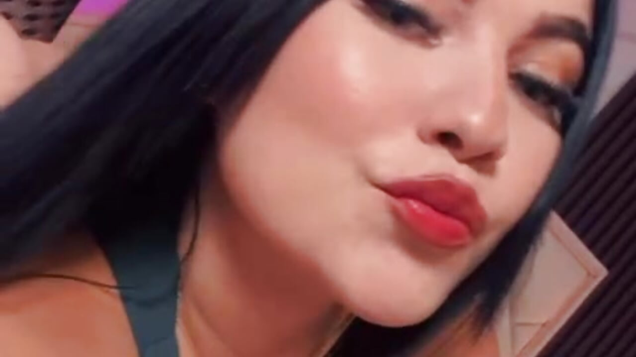 Big Booty  hot 🍑😈  Curvy Goddess Show 🔥🍑 - MiaaFarrel adlı kamera modelinin videosu