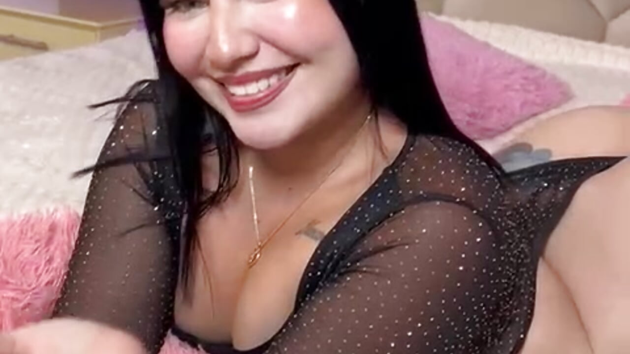 Booty vibes only tonight 🍑😈 - video by MiaaFarrel cam model