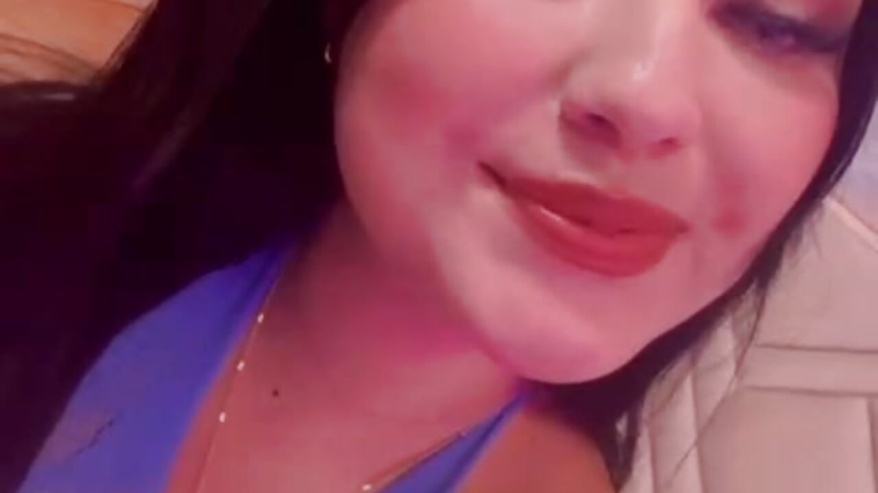 🍑🔥“Let your eyes follow every slow move of my ass…” 🍑🔥 - video by MiaaFarrel cam model