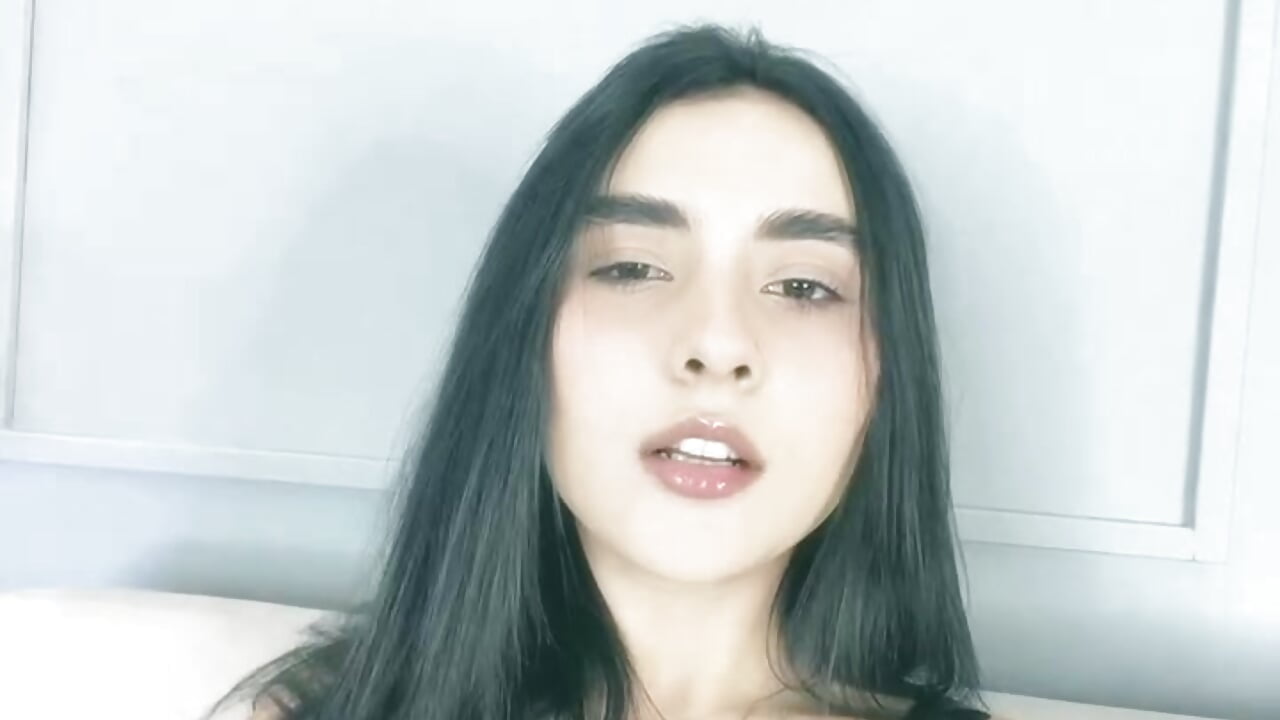 HI 🤍 - video by Zafira_Montiel cam model