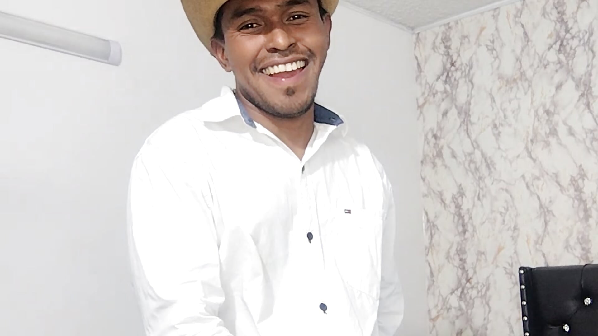 Welcome to my room - video của người mẫu cam Adam_Morgan2